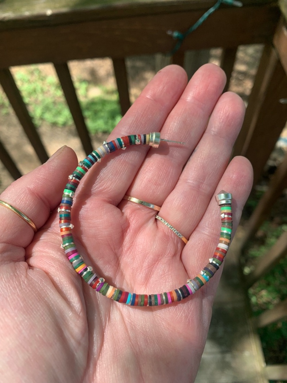 Kendra Scott Reece Multicolor Disc Hoop Earrings - Picture 5 of 5